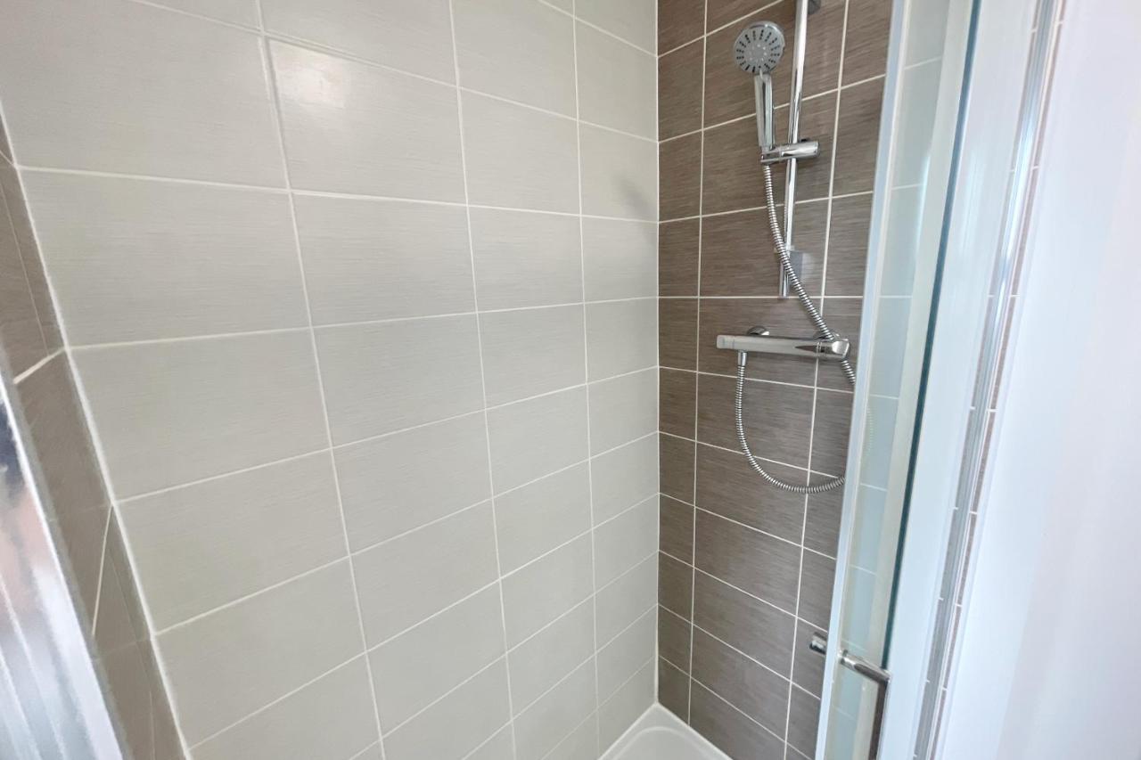 Canalview House - Fully Furnished Coventry City Centre Home Esterno foto