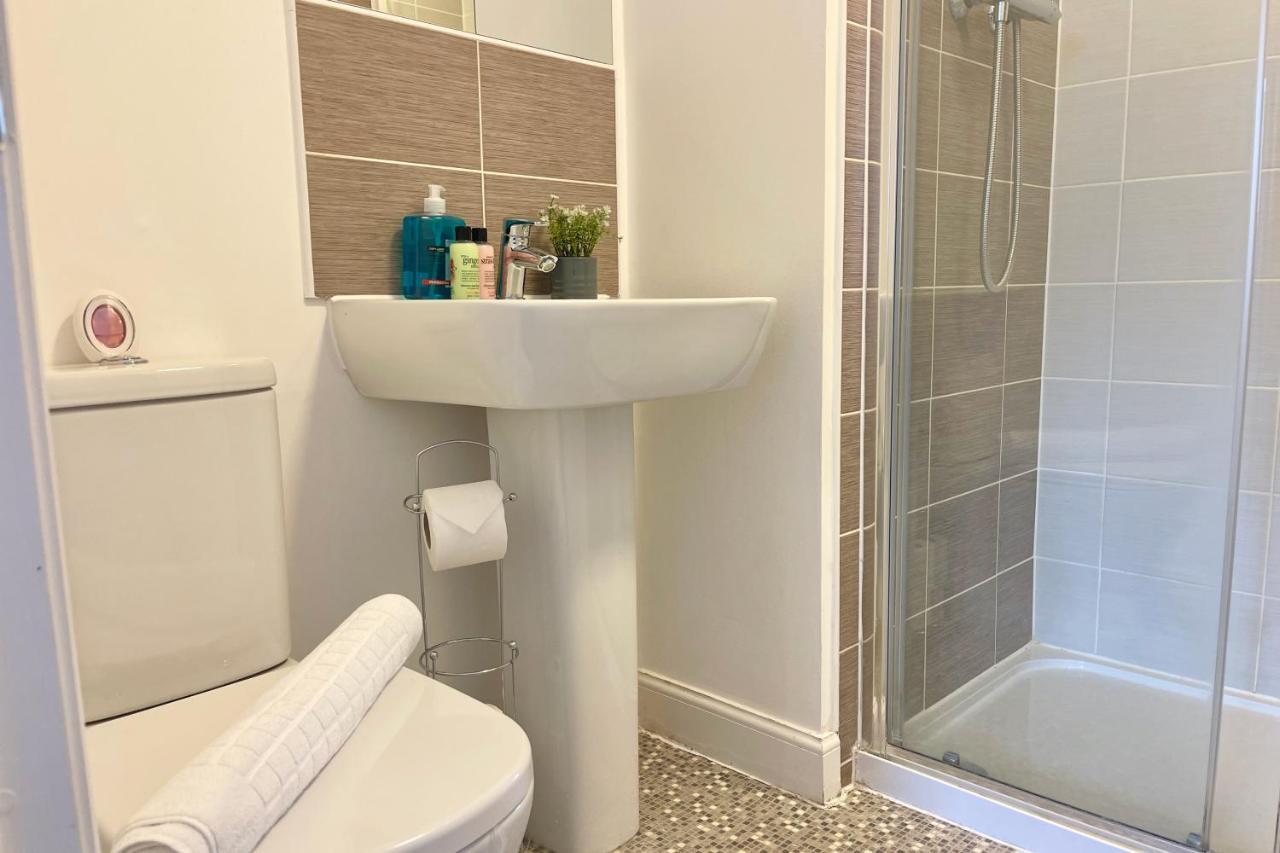 Canalview House - Fully Furnished Coventry City Centre Home Esterno foto